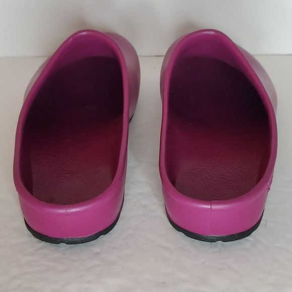 Sloggers slip-on gardening clogs - Picture 5 of 9